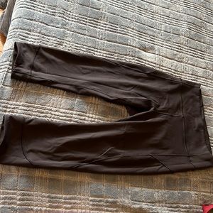 Lululemon Capri length size 8